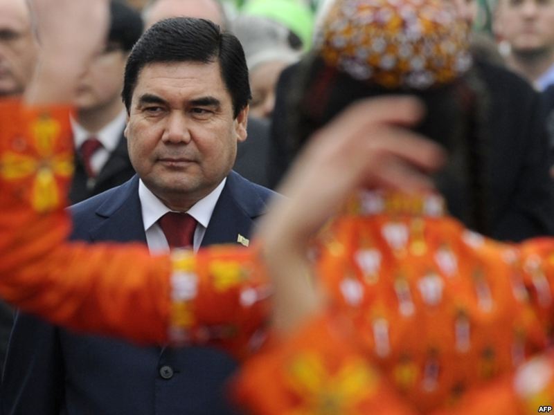 Presedintele turkmen Gurbanguli Berdimuhammedov, favorit la alegerile prezidentiale din 2012