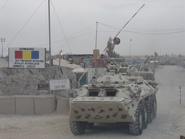 Soldatii romani participa activ la operatiunile militare ale NATO din Afganistan