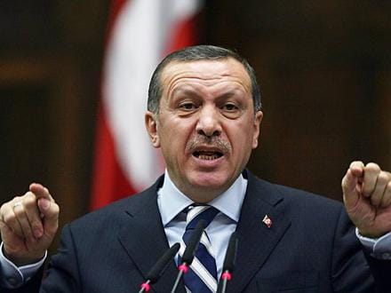 Ankara „sfideaza” criza