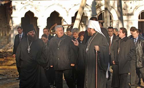 Voronin inhama manastirile la campania electorala a PCRM