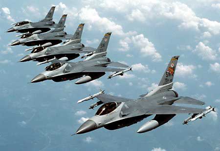 SUA livreaza in 2014 primul lot de avioane F-16
