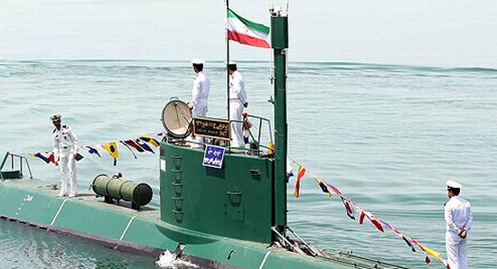 Submarine iraniene in Marea Caspica