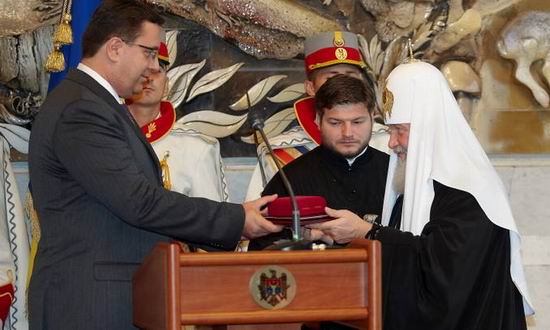 Marian Lupu se intalneste cu patriarhul Kirill la Moscova