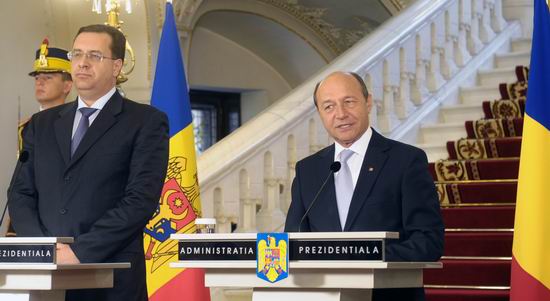 Basescu catre Lupu: Romania vrea o Alianta solida la Chisinau