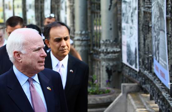 John McCain promite ca integritatea teritoriala a R.Moldova va fi sprijinita de SUA