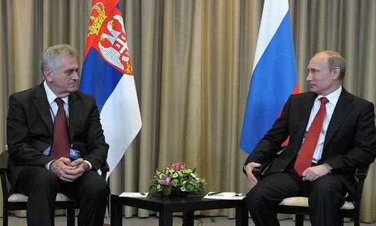 Putin vrea sa dea Serbiei un imprumut de 1 miliard de dolari