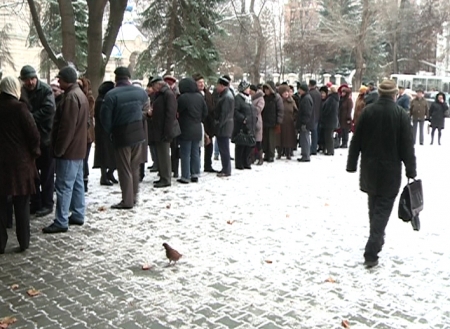 Chirtoaca, suprins de numarul mare de alegatori de la Chisinau pentru parlamentarele de la Bucuresti