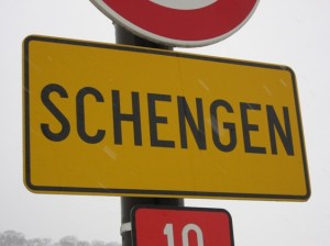 Aderarea la Schengen si revolutiile din lumea araba