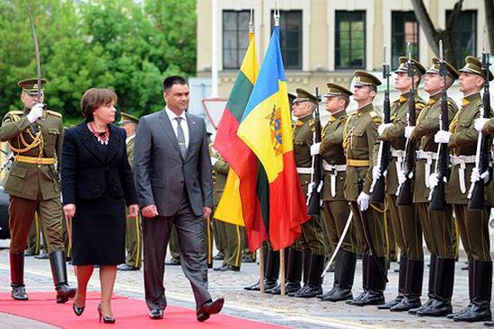 Republica Moldova si Lituania intensifica colaborarea militara