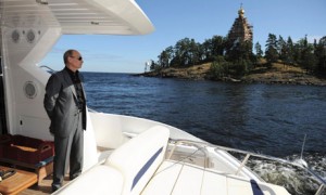 Opozant al Kremlinului: Vladimir Putin, un "sclav la galere" cu palate, iahturi si colectii de ceasuri de marca