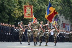 Ministrul Apararii de la Chisinau, Vitalie Marinuta, vrea o armata profesionista dupa modelul NATO