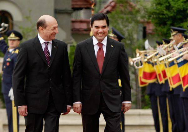 Romania isi intareste relatiile cu Turkmenistanul in Asia Centrala