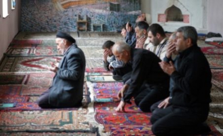 Atacat armat intr-o moschee din Daghestan