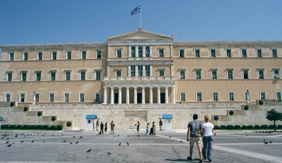 Cutremur la Atena. Guvernul grec a pierdut majoritatea
