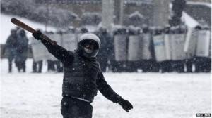 SUA si UE ameninta Kievul cu sanctiuni in care in violentele vor continua