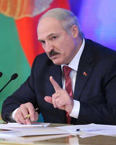 Lukasenko interzice finantarea opozitiei