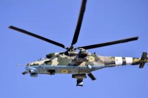 Insurgentii prorusi au doborat un elicopter in care se aflau 13 soldati si un general ai armatei ucrainene