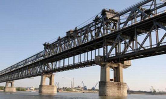 Castiguri serioase pentru Bulgaria, dupa reducerea taxelor pe Podul Prieteniei