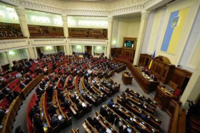 Porosenko dizolva Rada Suprema de la Kiev si convoaca alegeri legislative anticipate