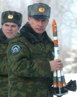Putin da tonul noii curse a inarmarilor totale a Rusiei