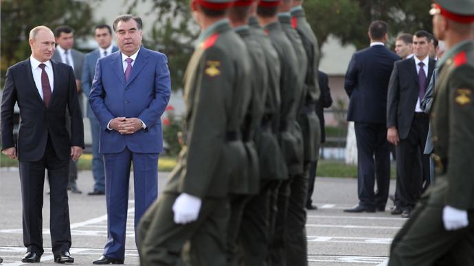 Tadjikistanul si Rusia, aproape de finalizarea contractului de inchiriere a celei mai mari baze rusesti din Asia Centrala