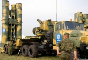 Putin anunta cifre in crestere privind vanzarile de armament rusesc in 2012