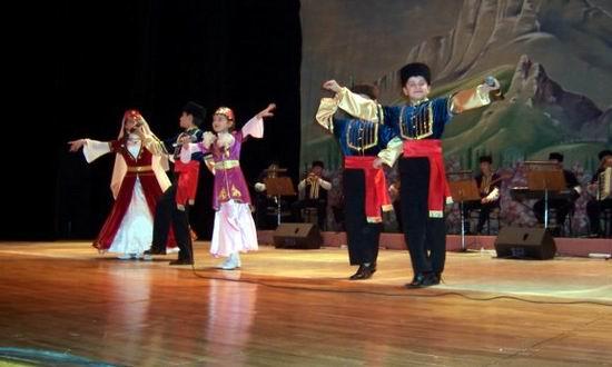 Tatarii din Dobrogea isi prezinta traditiile la Techirghiol si Cobadin