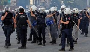 Proteste in Turcia impotriva limitarii accesului la Internet
