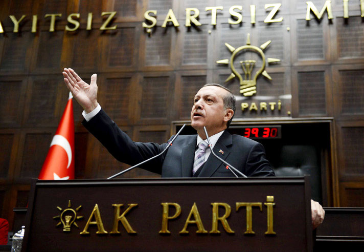 Erdogan, reales în fruntea AKP