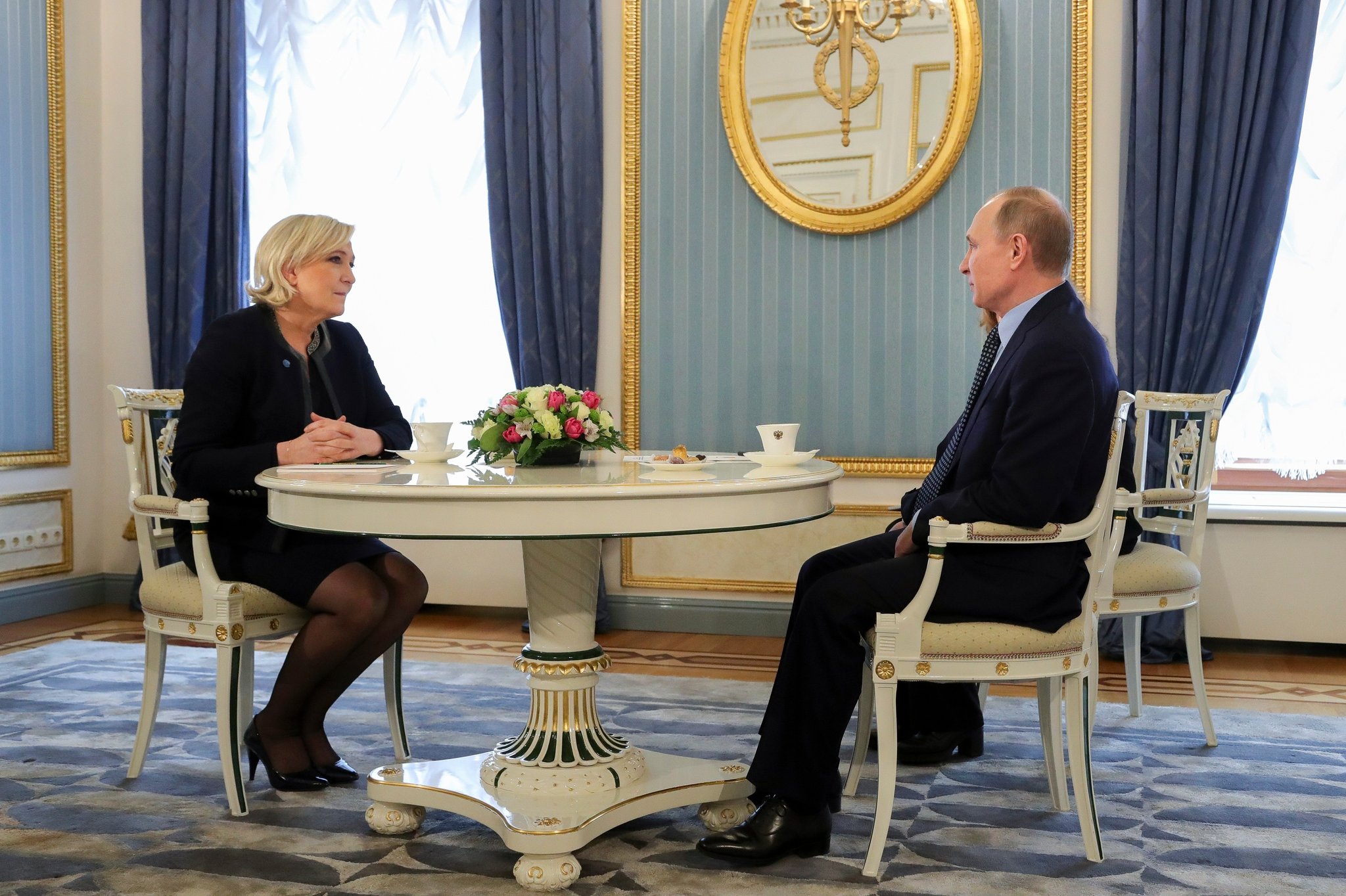 Putin speră ca Rusia să colaboreze cu Franța lui Macron