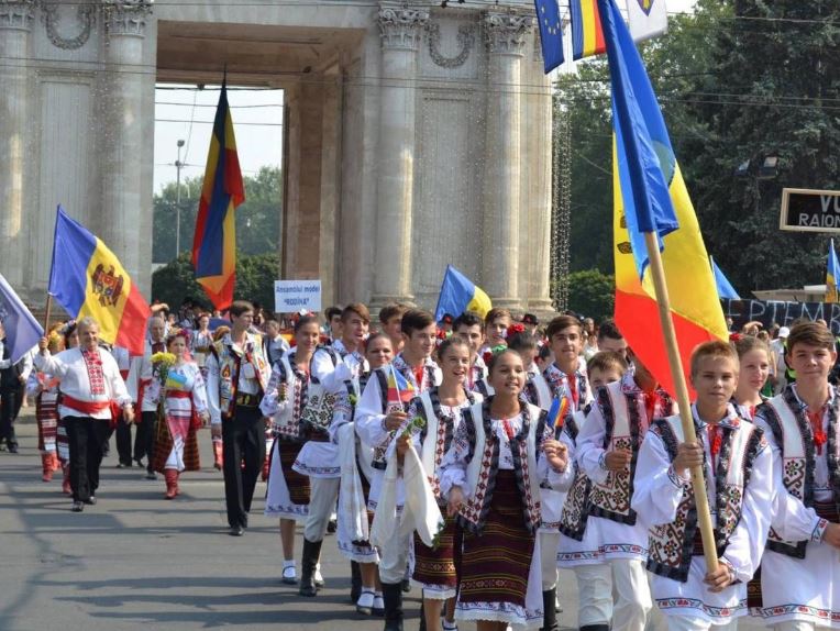 Analiză: Republica Moldova, pe buza prăpastiei politice interne