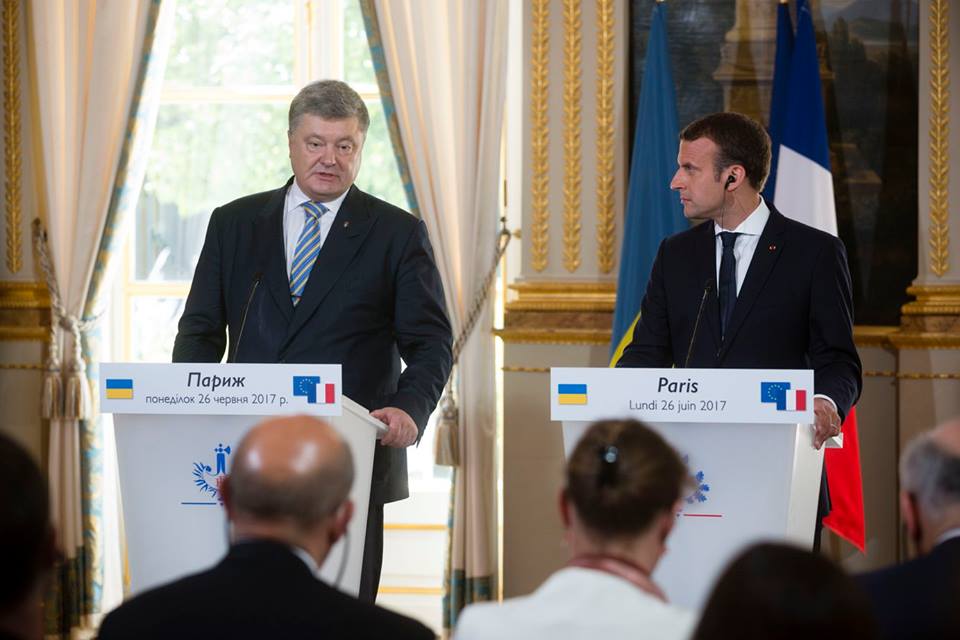 Macron transmite un mesaj dur către Kremlin: „Franța nu va recunoaște anexarea Crimeei”