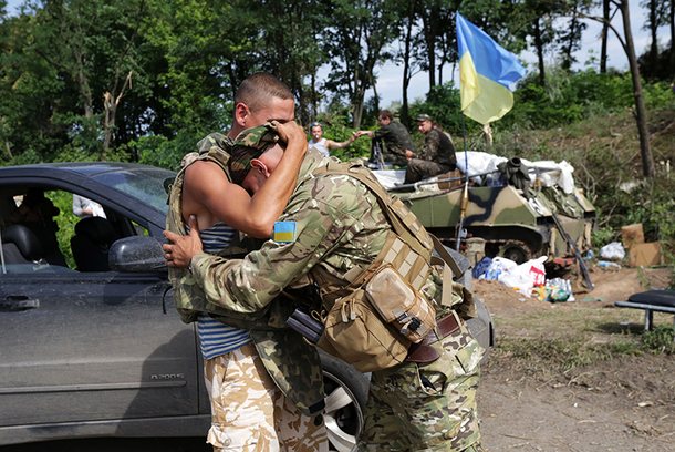 Cifre alarmante în armata ucraineană privind suicidul în rândul militarilor de frontul din est