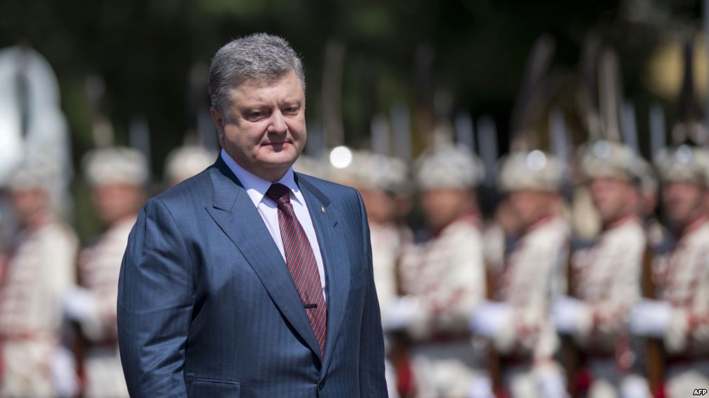 Actualul președinte de la Kiev, Petro Poroșenko, îngrijorat de ascensiunea în sondaje a liderului opoziției pro-europene Iulia Timoșenko