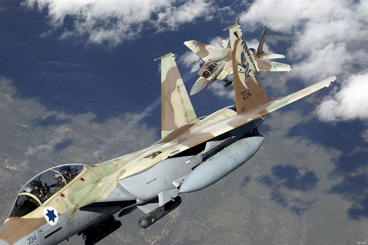 Aviația israeliană, pregătită să atace obiectivele nucleare iraniene
