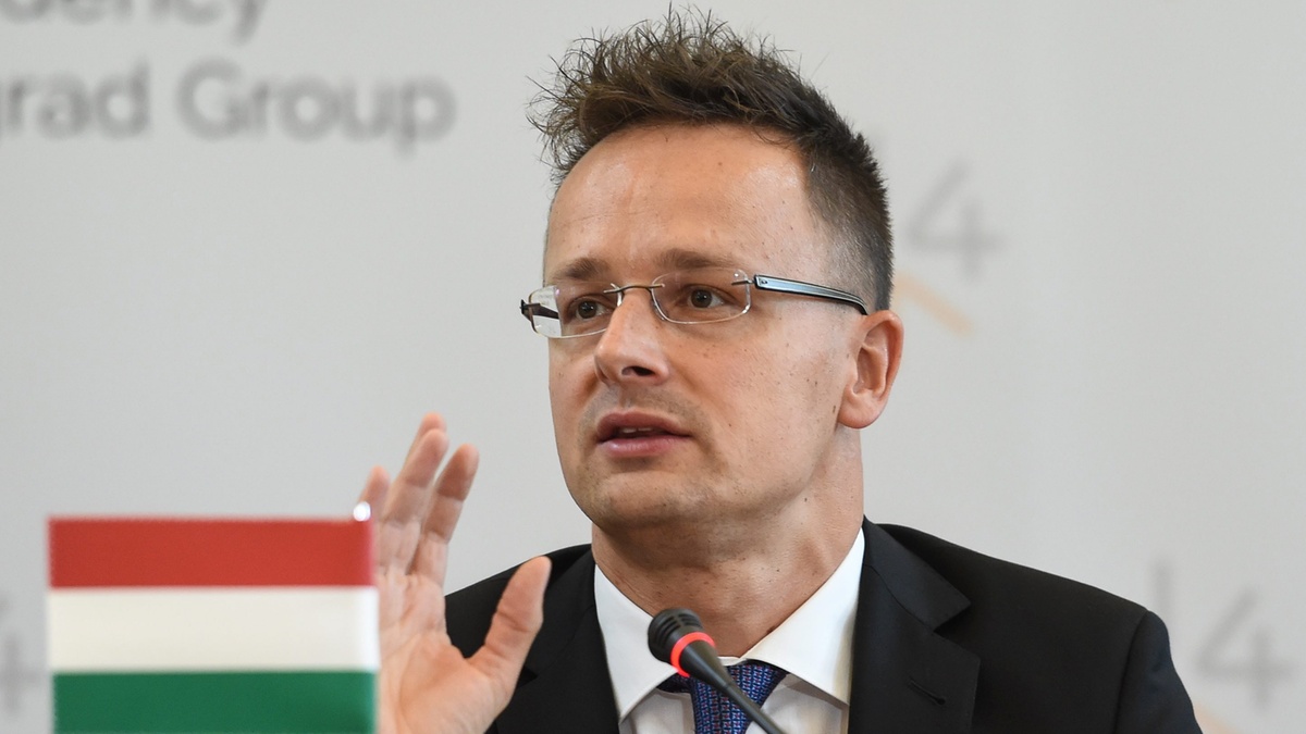 Ministrul maghiar de Externe, Péter Szijjártó, vârf de lance în ofensiva diplomatică maghiară