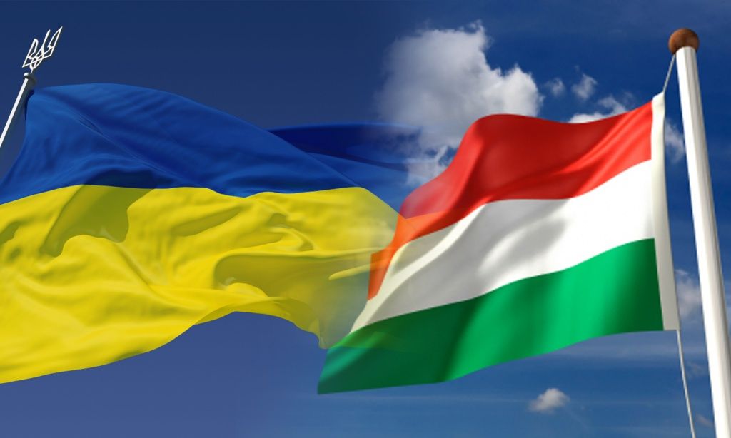 Președintele Ucrainei, Petro Poroșenko, sfidează amenințările diplomației maghiare