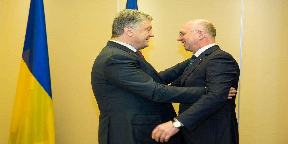 ANALIZĂ: Frica de Rusia aduce R. Moldova și Ucraina mai aproape