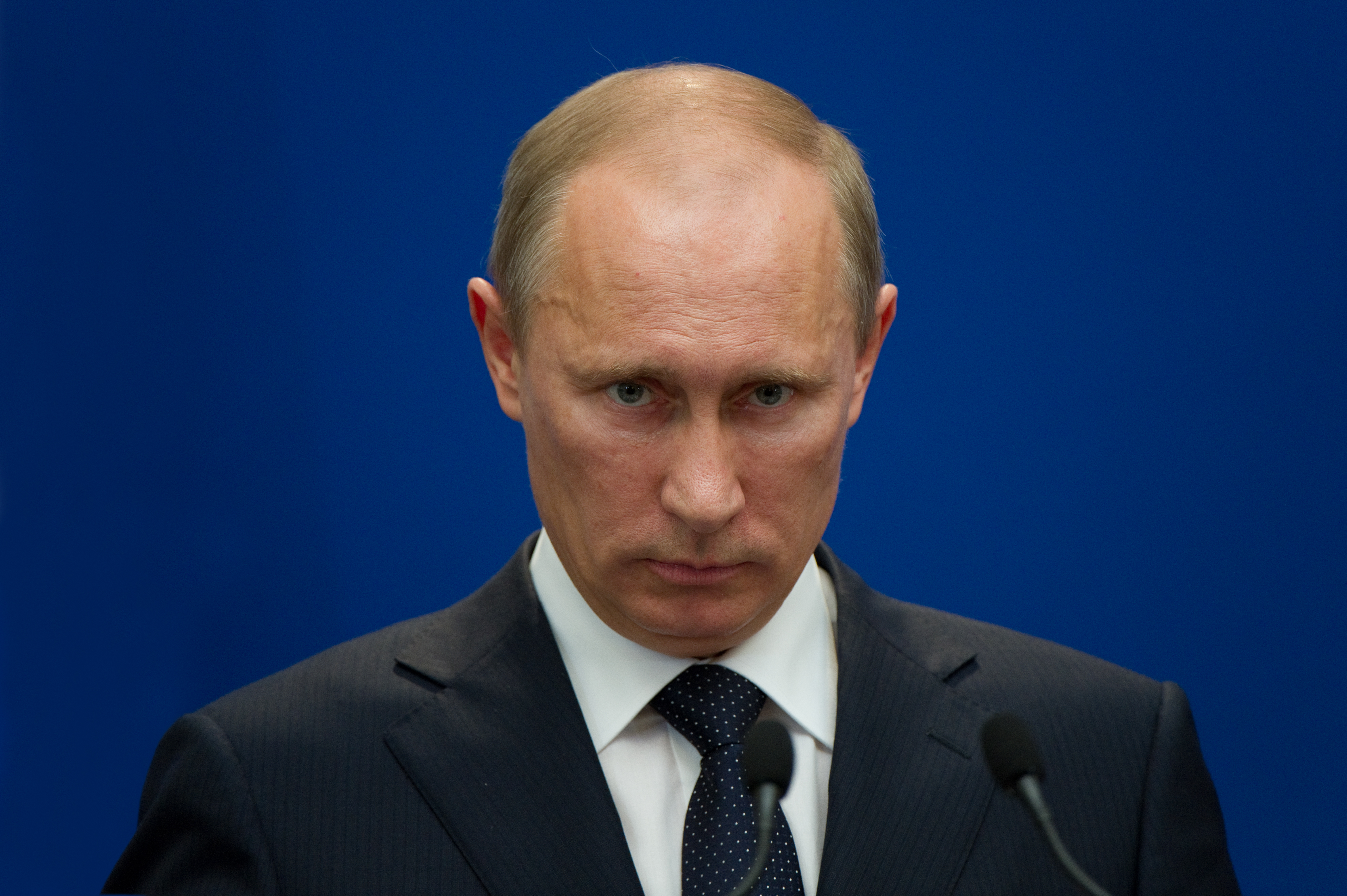Liderul rus Vladimir Putin, înger politic pentru președintele Igor Dodon