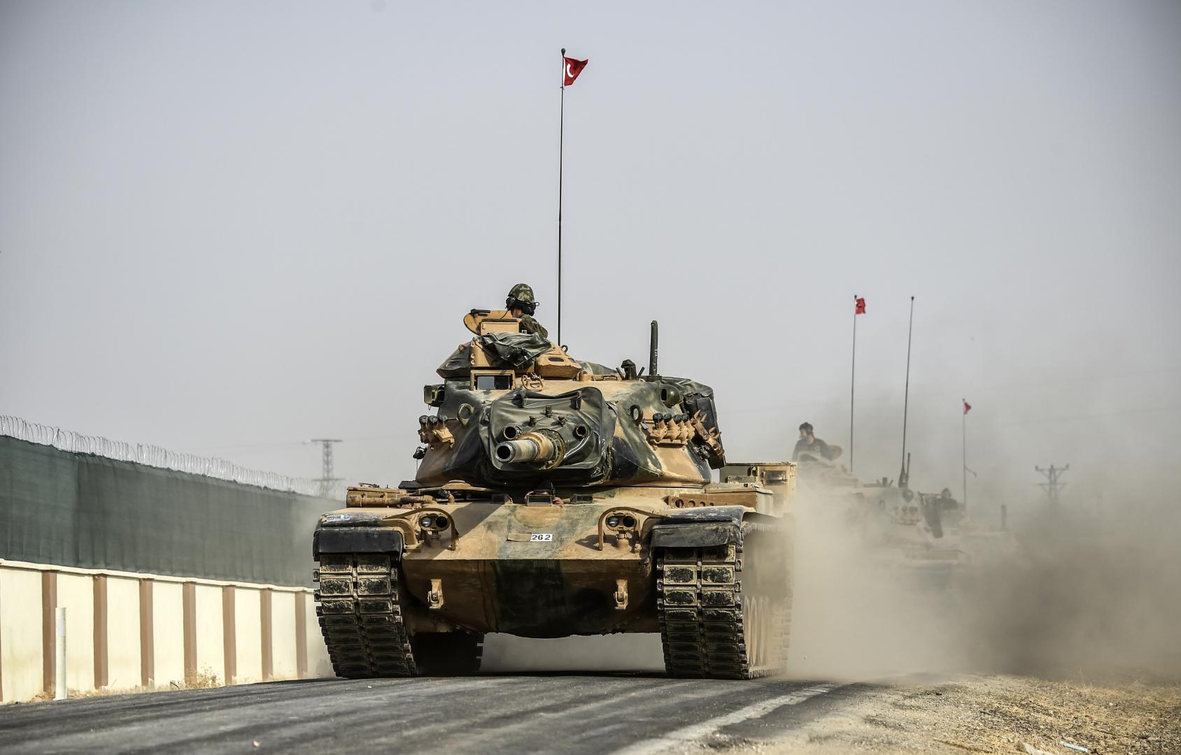 Soldați turci, atacați la granița siriană