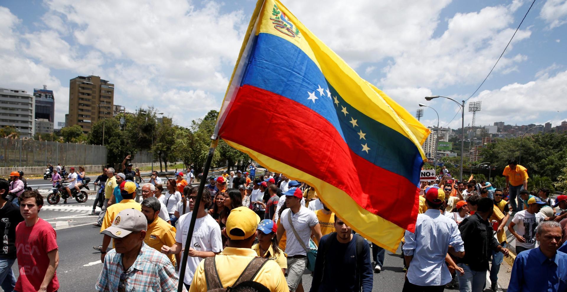 Criza din Venezuela aruncă în aer America Latină
