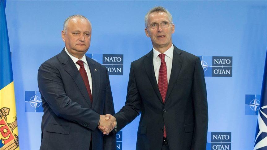 Analiză: Sperietoarea din spatele declinului popularității NATO în Moldova