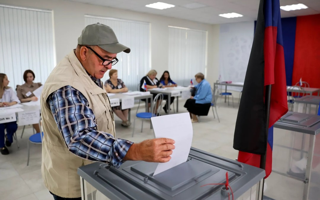 Rusia vrea să anexeze electoral estul și sudul Ucrainei